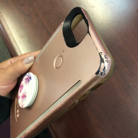 Lumee Rose Gold Duo Case with pop socket. - Picture 4 of 6